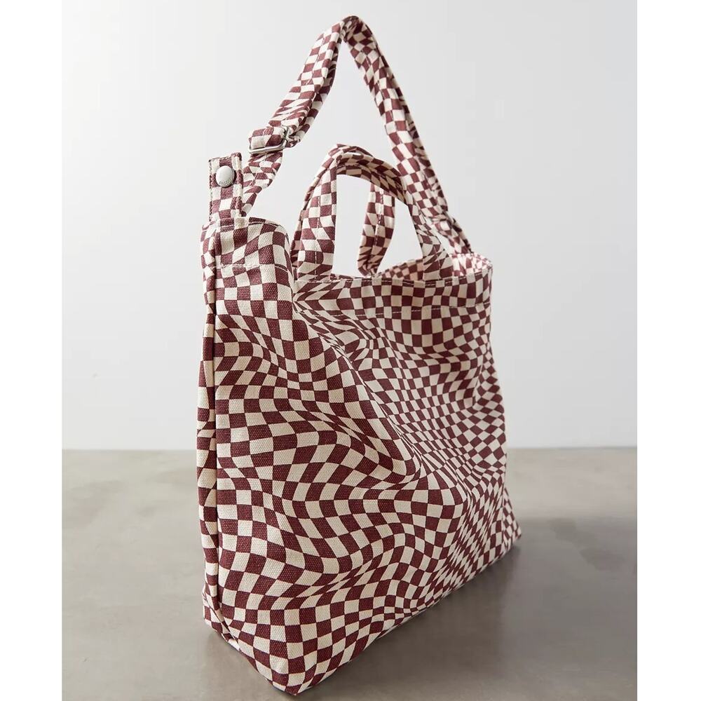 BAGGU Horizontal Duck Bag Trippy Checker Maroon Ivory Print Wearable Art Modern - Picture 2 of 8